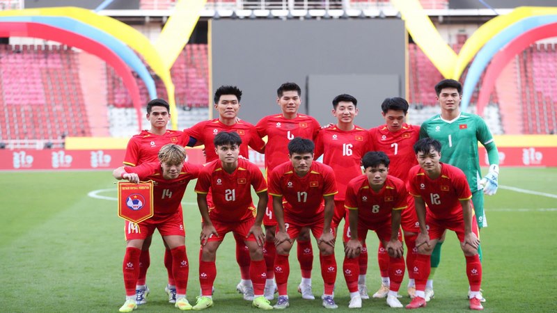 Theo dõi trận đấu có bình luận hấp dẫn